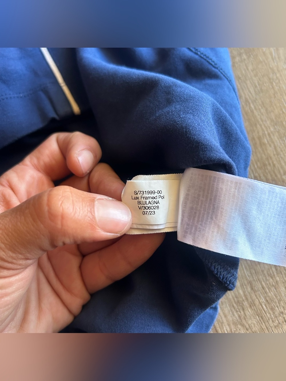Men’s Banana Republic Luxury Touch Short Sleeve Polo - Picture 3 of 5